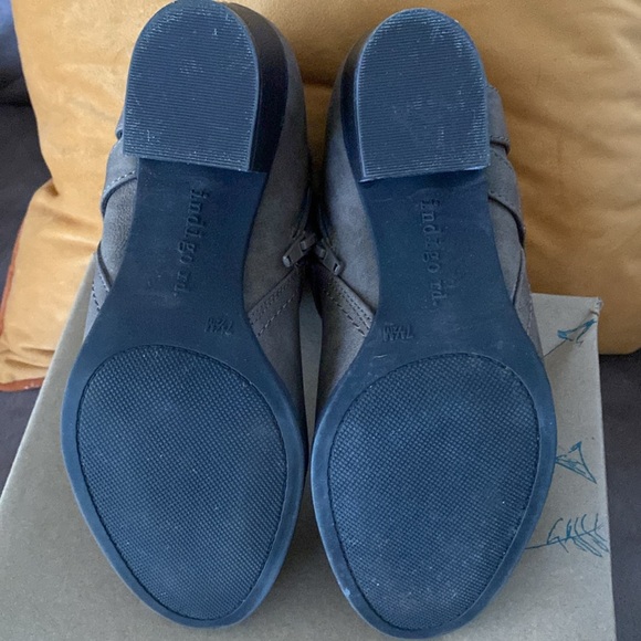 Indigo Road Woman’s Booties - Picture 5 of 6